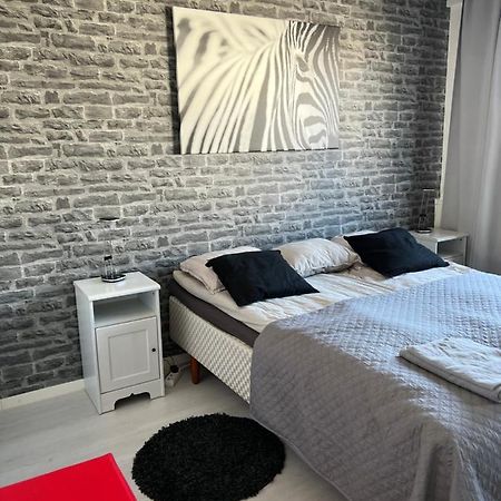 Kemi City L Near Snowcastle, 2 Rooms, Kitchen, Glazed Balcony, Free Parking On Street Bagian luar foto