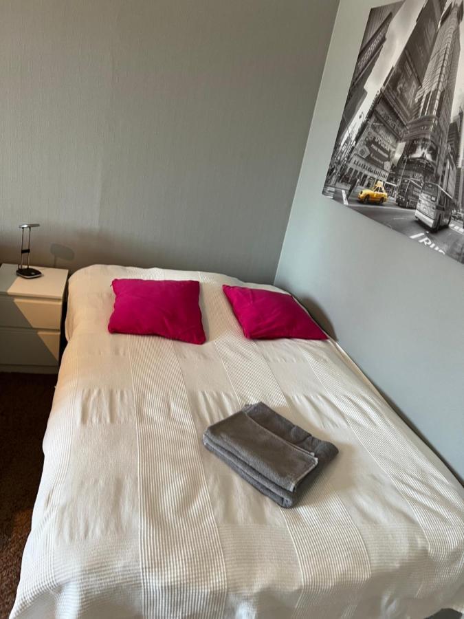 Kemi City L Near Snowcastle, 2 Rooms, Kitchen, Glazed Balcony, Free Parking On Street Bagian luar foto
