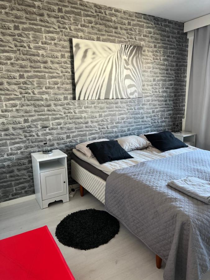 Kemi City L Near Snowcastle, 2 Rooms, Kitchen, Glazed Balcony, Free Parking On Street Bagian luar foto