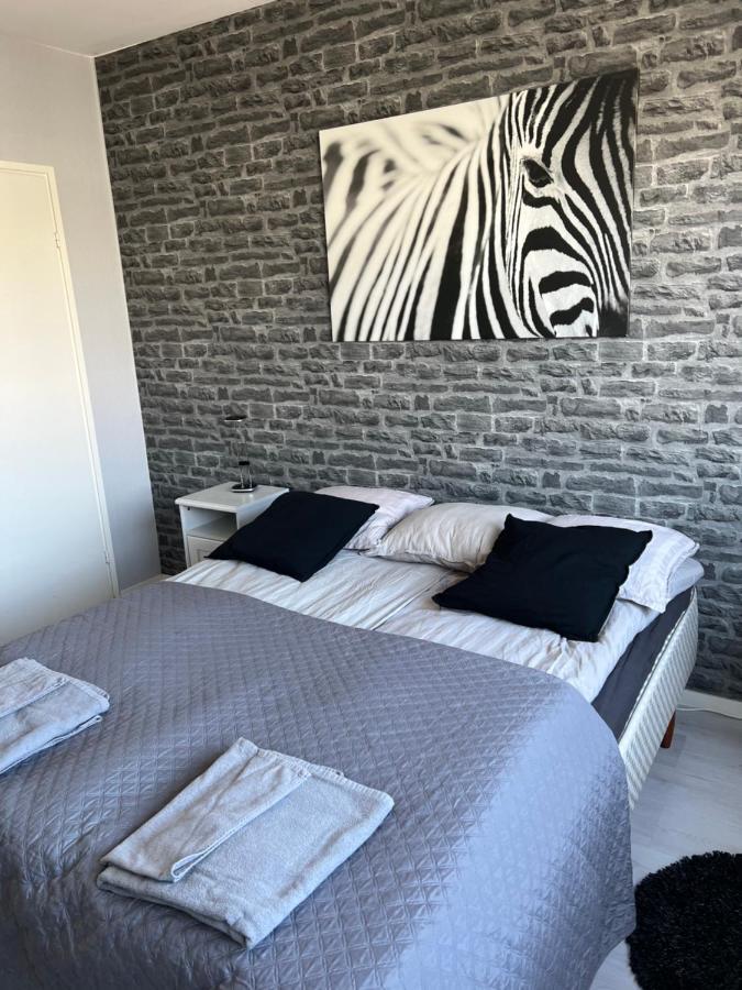 Kemi City L Near Snowcastle, 2 Rooms, Kitchen, Glazed Balcony, Free Parking On Street Bagian luar foto