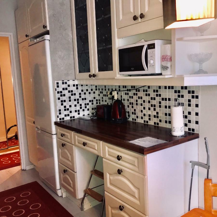 Kemi City L Near Snowcastle, 2 Rooms, Kitchen, Glazed Balcony, Free Parking On Street Bagian luar foto