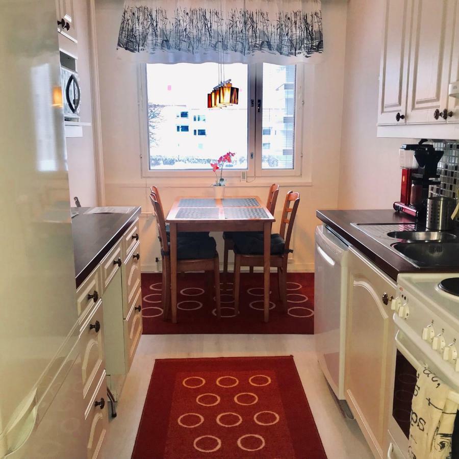 Kemi City L Near Snowcastle, 2 Rooms, Kitchen, Glazed Balcony, Free Parking On Street Bagian luar foto